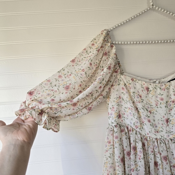 NWT Lulu's Sweet Daydreams White Floral Print Puff Sleeve Mini Dress Lar… - Picture 6 of 10